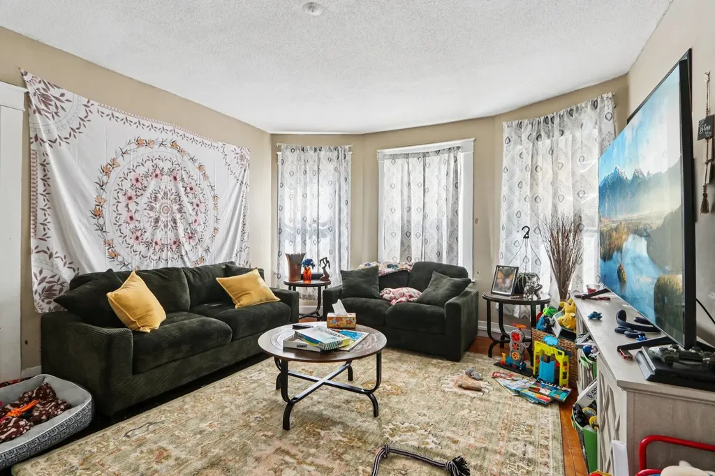 424 Cedar Street Manchester NH 03103