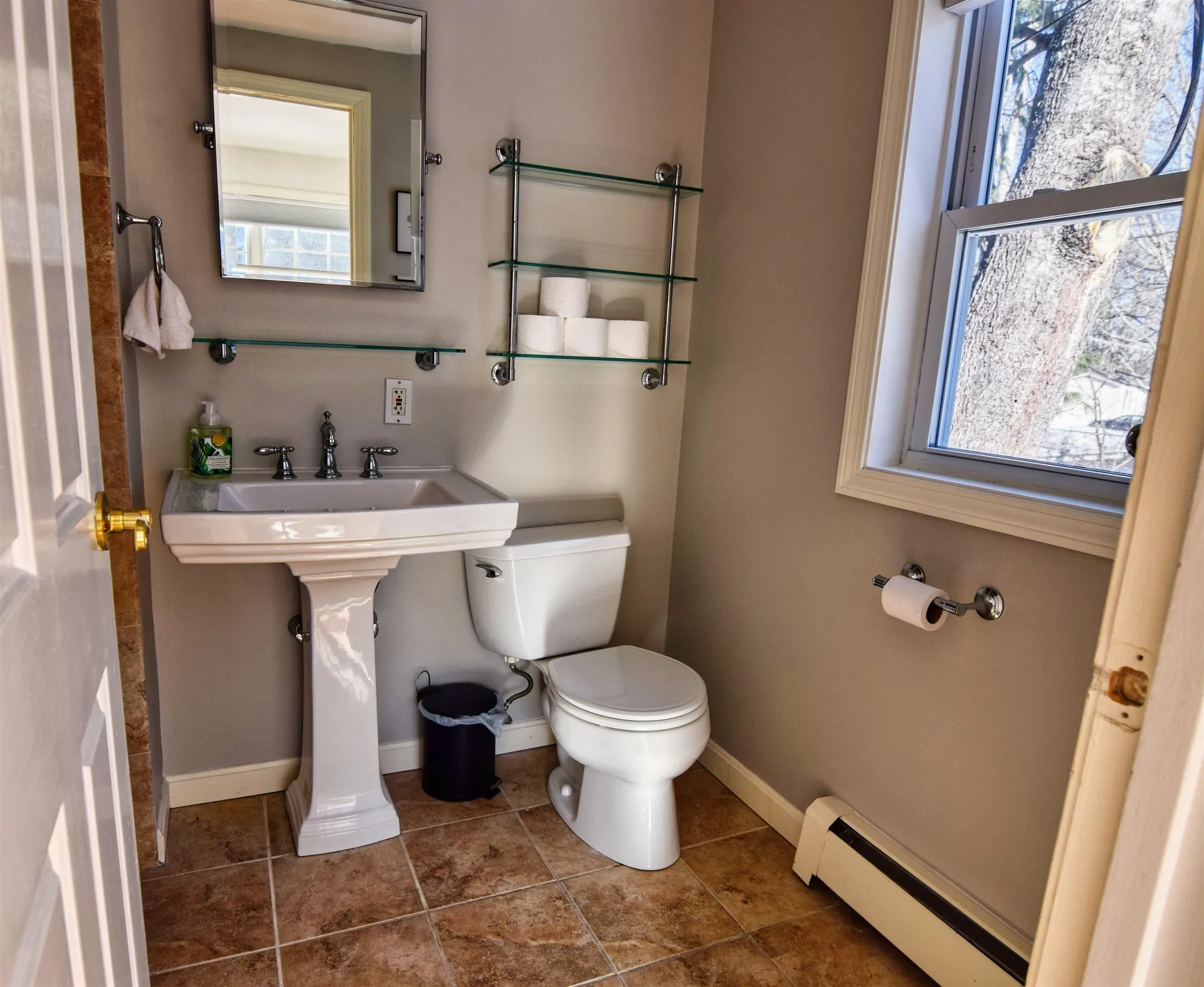 27 Nh Route 25 Plymouth NH 03264