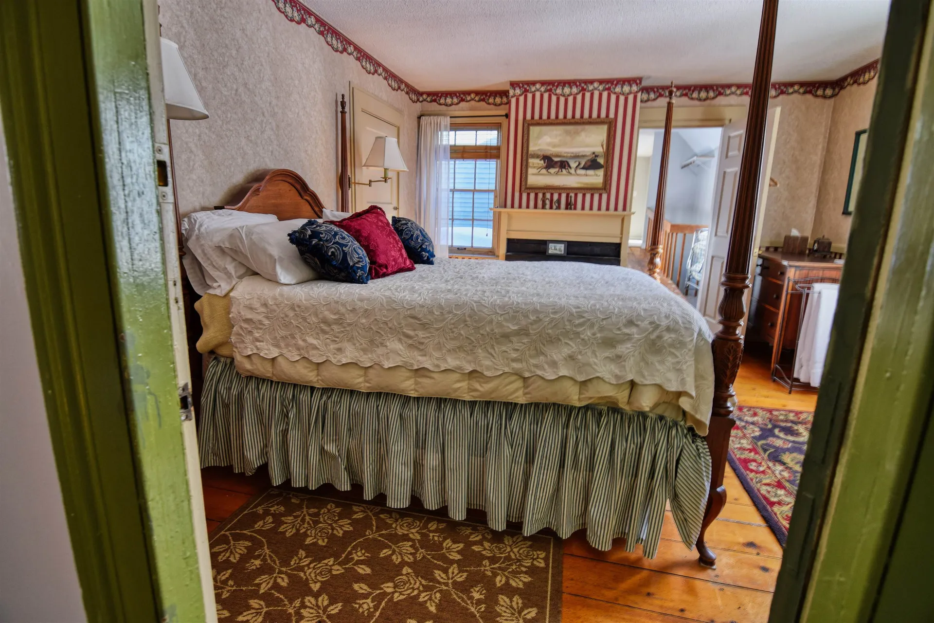 27 Nh Route 25 Plymouth NH 03264