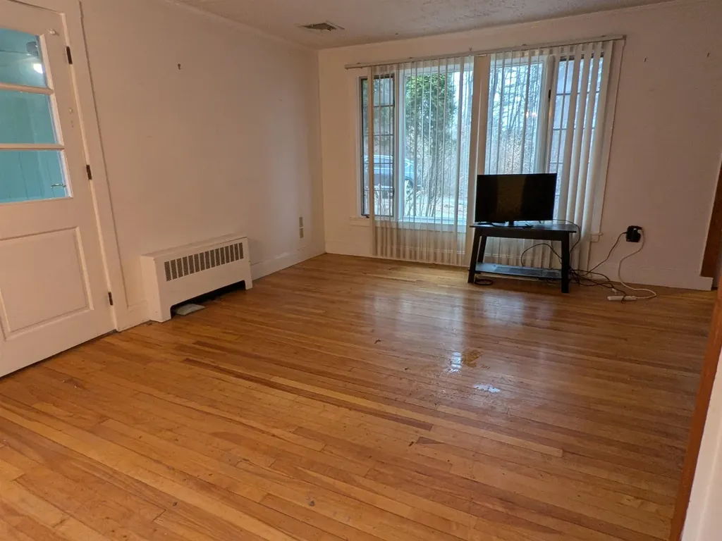 105 Nh Route 25 Meredith NH 03253