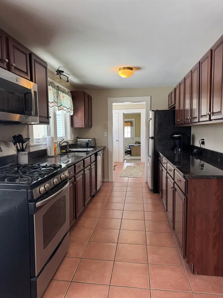 57 Crafts Avenue Lebanon NH 03784