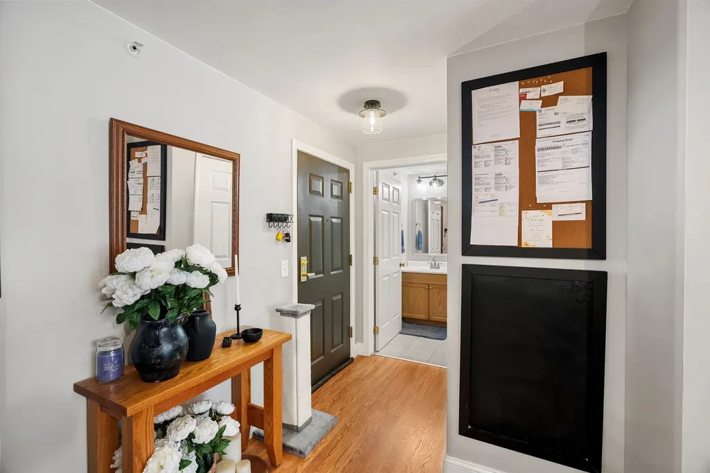 14 Vista Ridge Drive Londonderry NH 03053