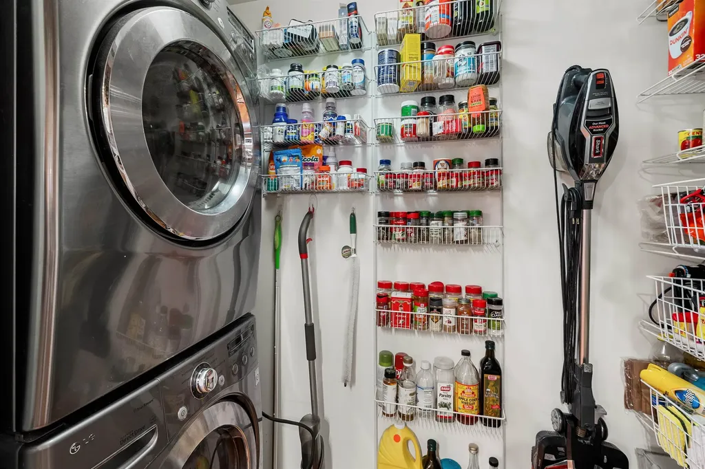 14 Vista Ridge Drive Londonderry NH 03053