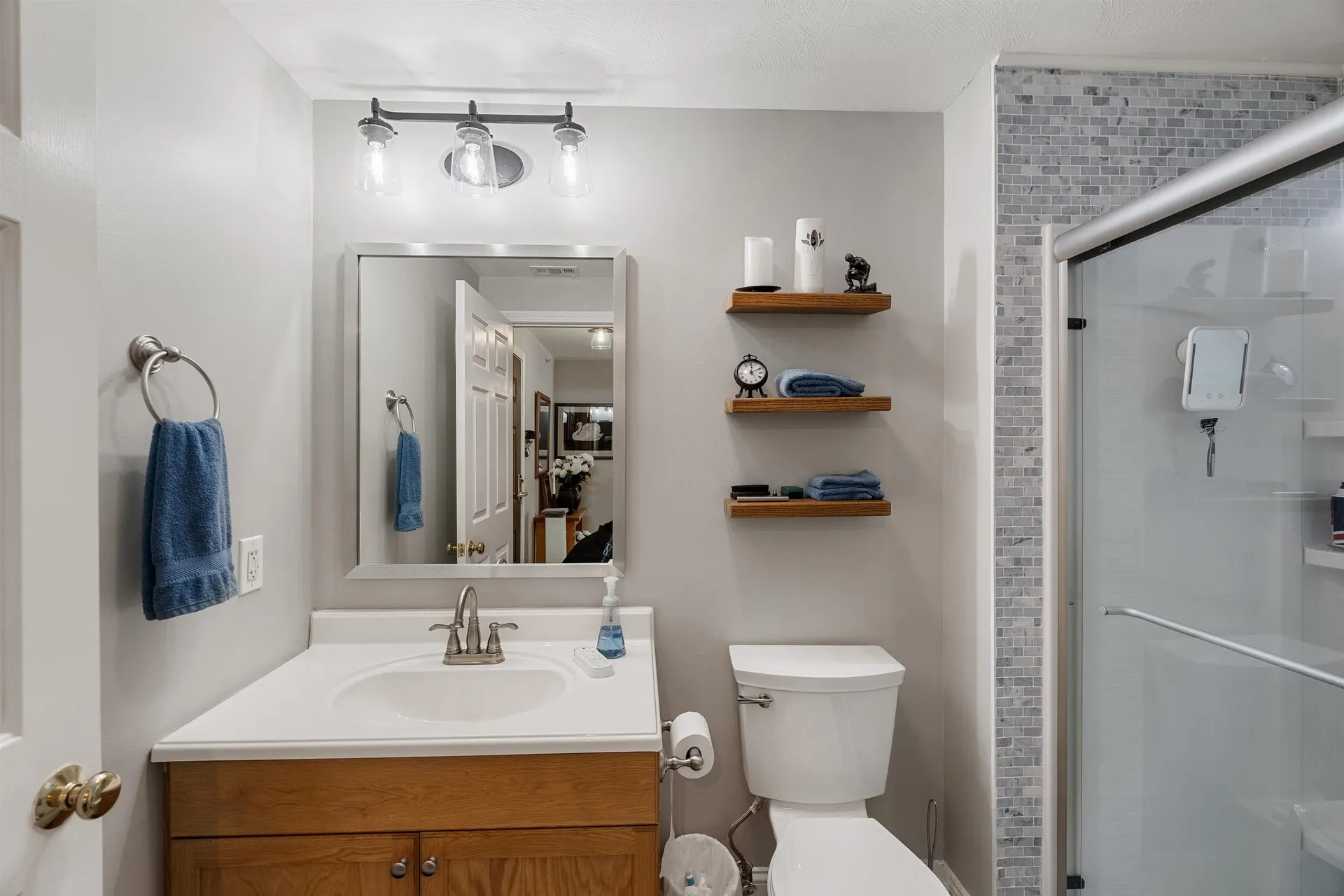 14 Vista Ridge Drive Londonderry NH 03053