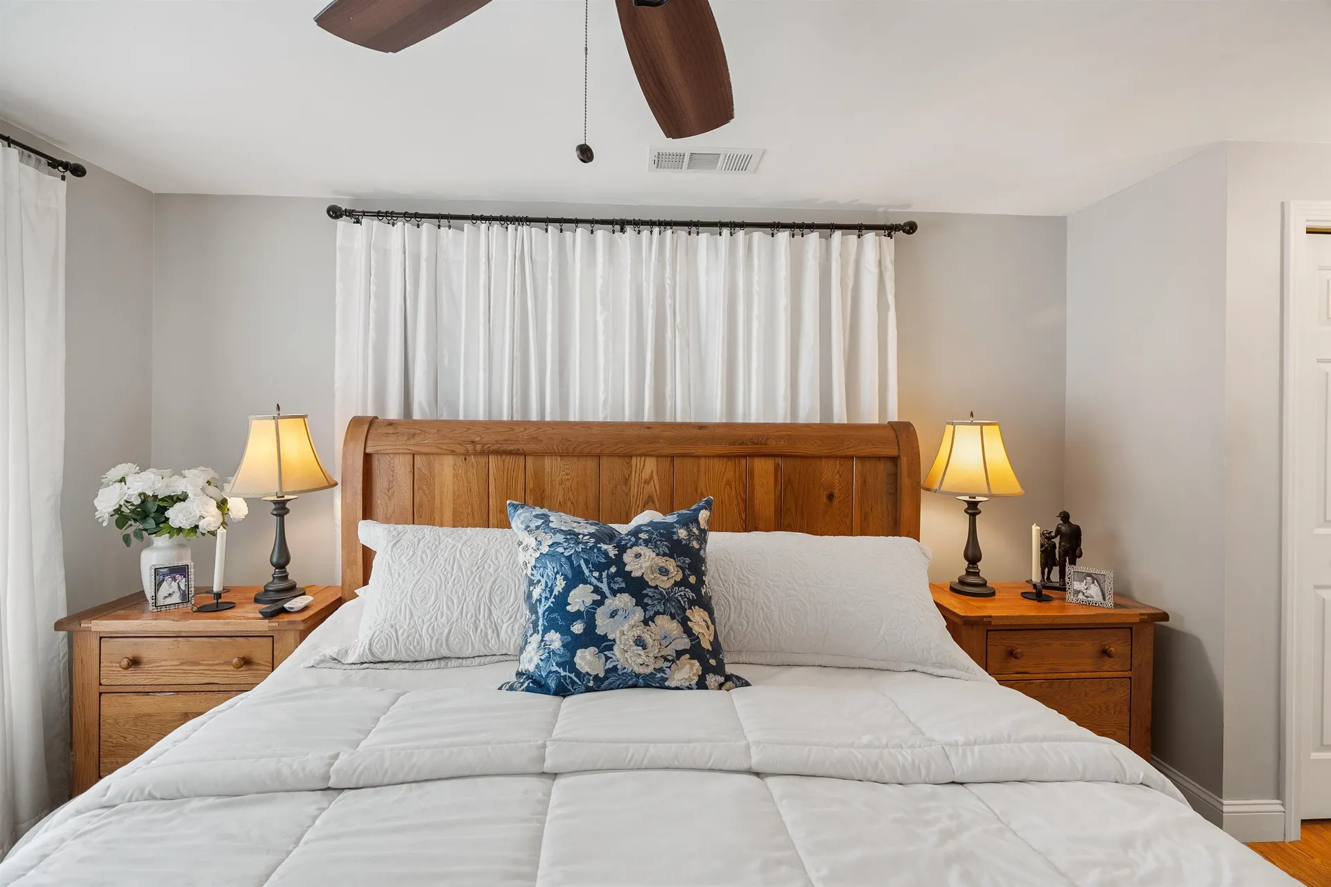 14 Vista Ridge Drive Londonderry NH 03053