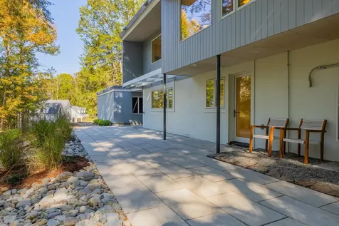 25 Hemlock Road Hanover NH 03755