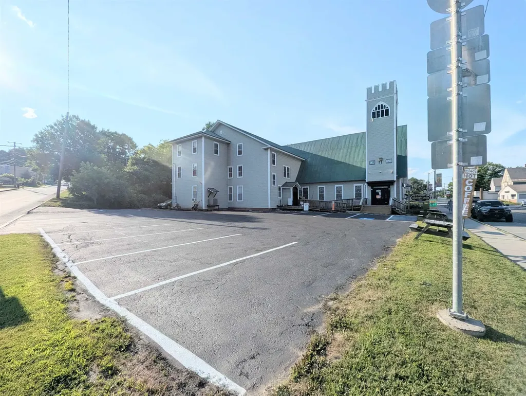 537 Railroad Street St. Johnsbury VT 05819