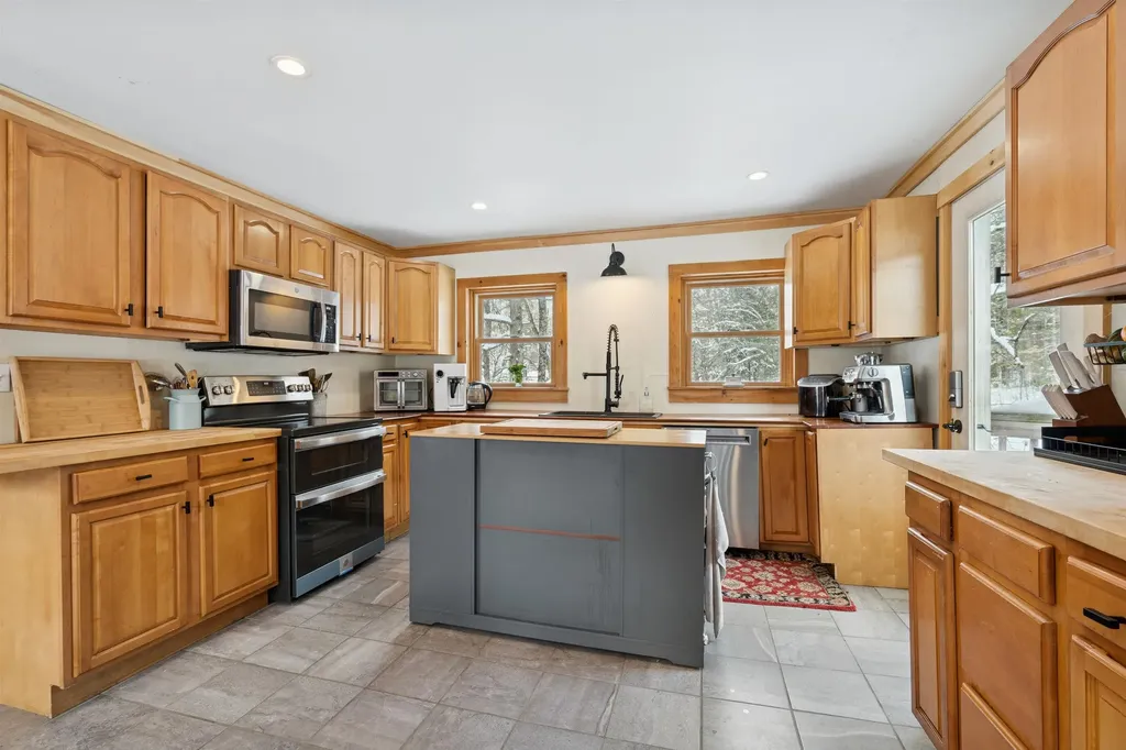 616 Vermont Route 110 Tunbridge VT 05077