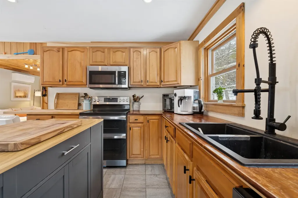 616 Vermont Route 110 Tunbridge VT 05077