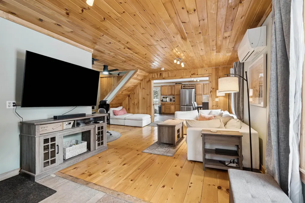 616 Vermont Route 110 Tunbridge VT 05077