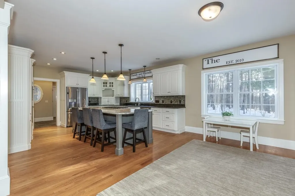 17 Winslow Drive Atkinson NH 03811