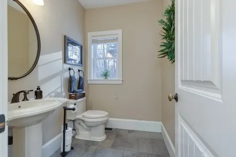 17 Winslow Drive Atkinson NH 03811