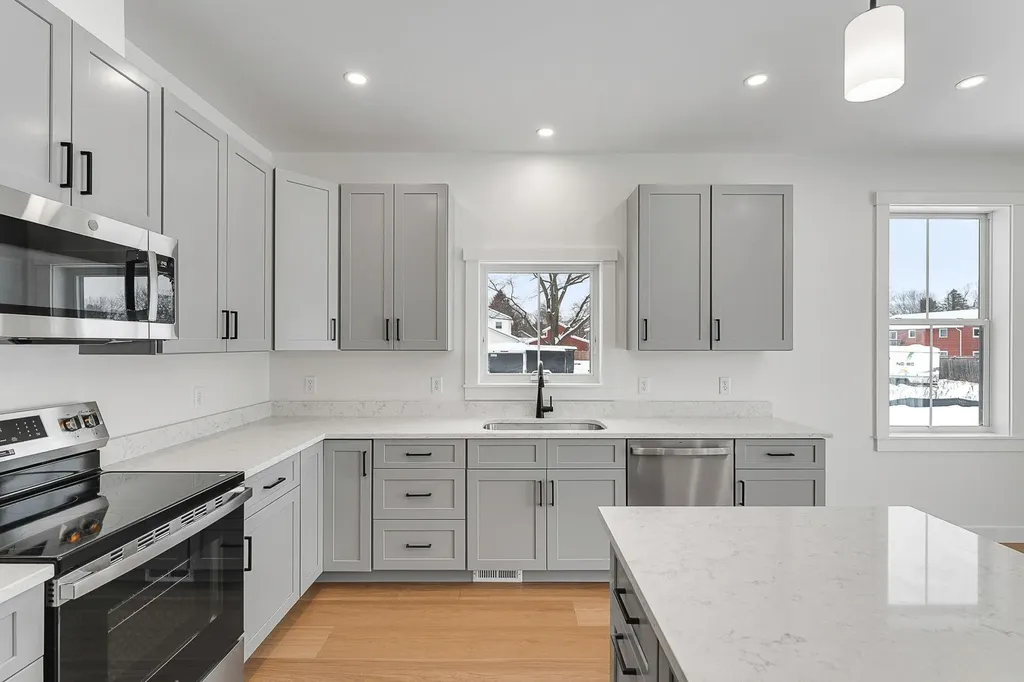 647B Church Road Colchester VT 05446