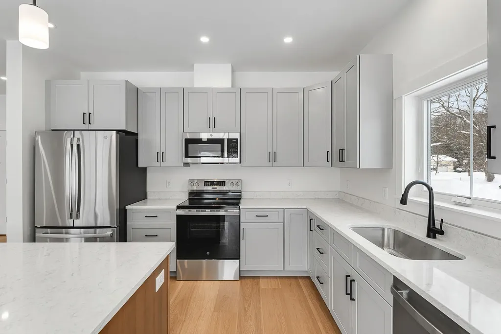 647B Church Road Colchester VT 05446