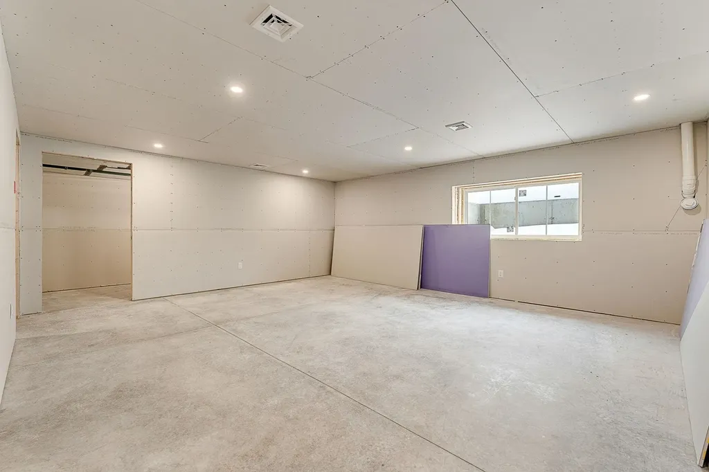 647B Church Road Colchester VT 05446