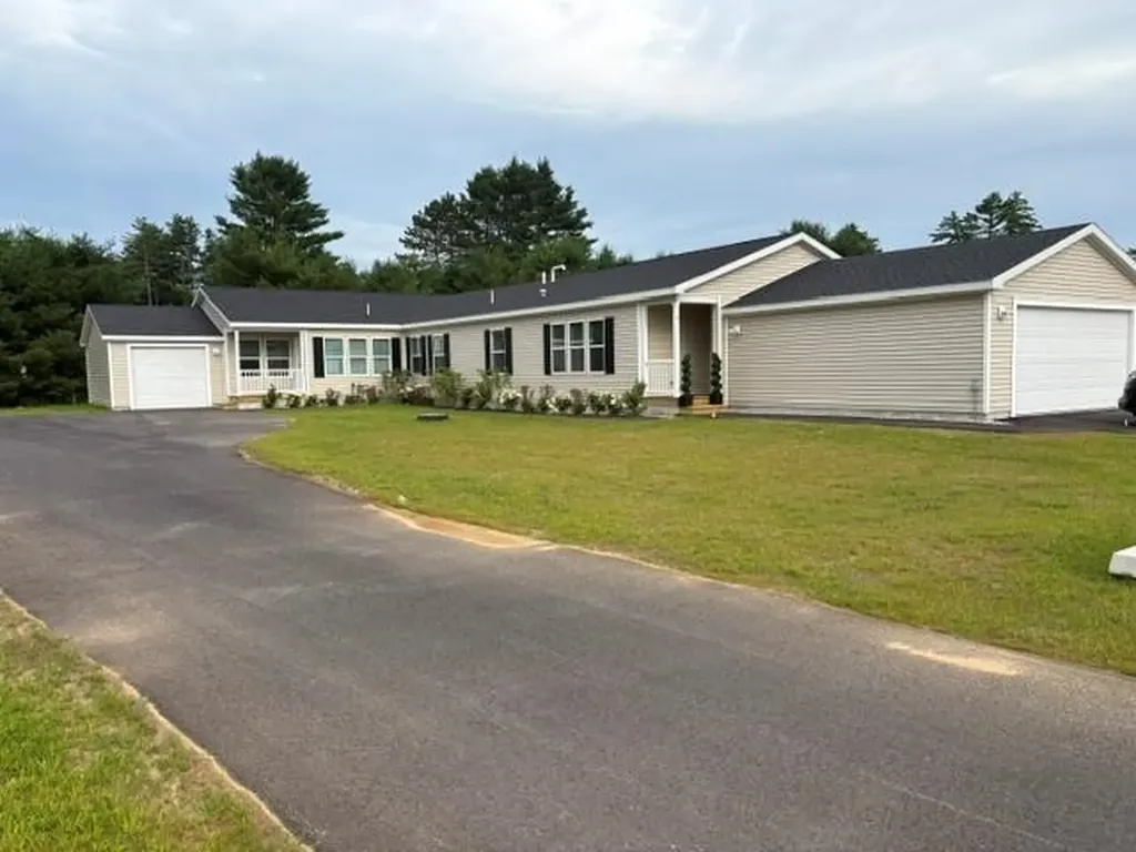 18-B Wildflower Lane Plymouth NH 03264