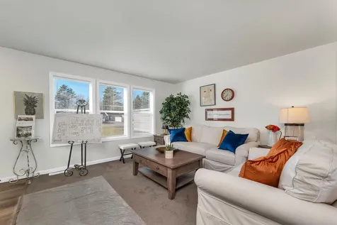 18-B Wildflower Lane Plymouth NH 03264