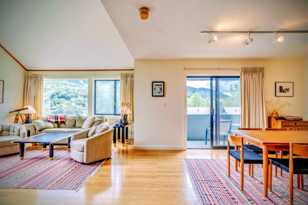 27 Ravine Lane Lincoln NH 03251