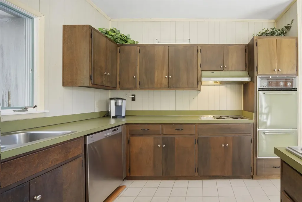 5 Wall Street Winhall VT 05340