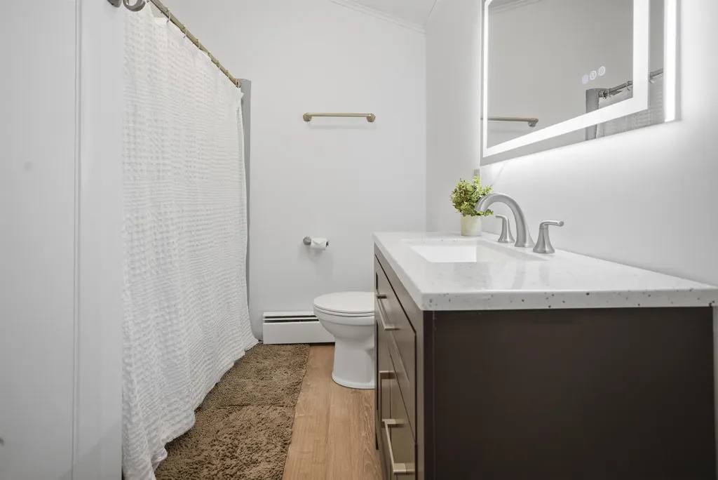 5 Wall Street Winhall VT 05340