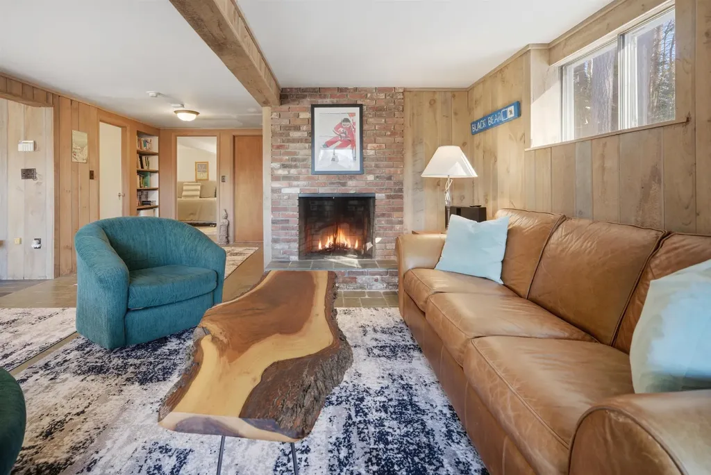 5 Wall Street Winhall VT 05340