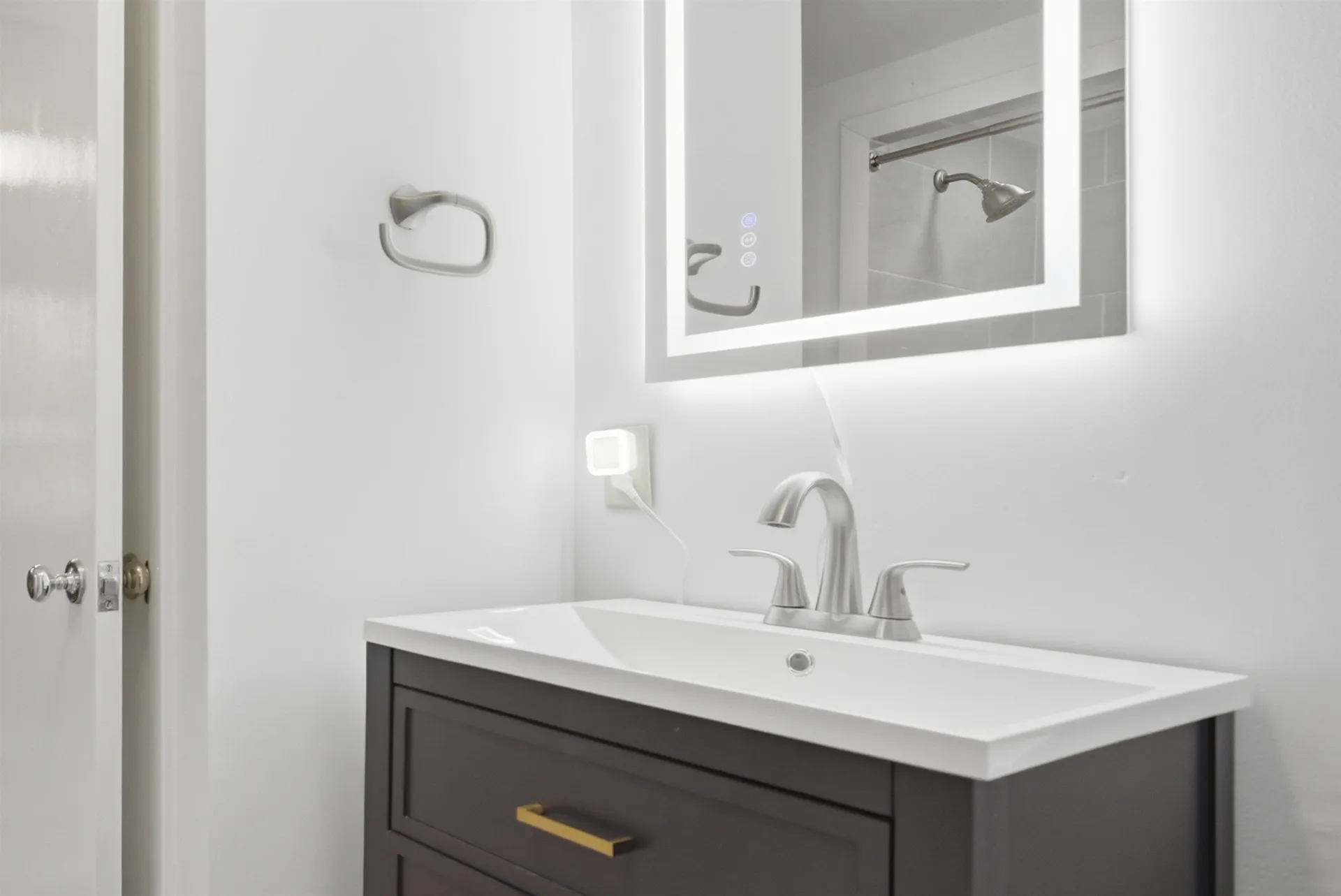 5 Wall Street Winhall VT 05340