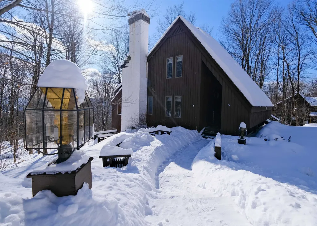 133 Snowy Owl Lane Plymouth VT 05056