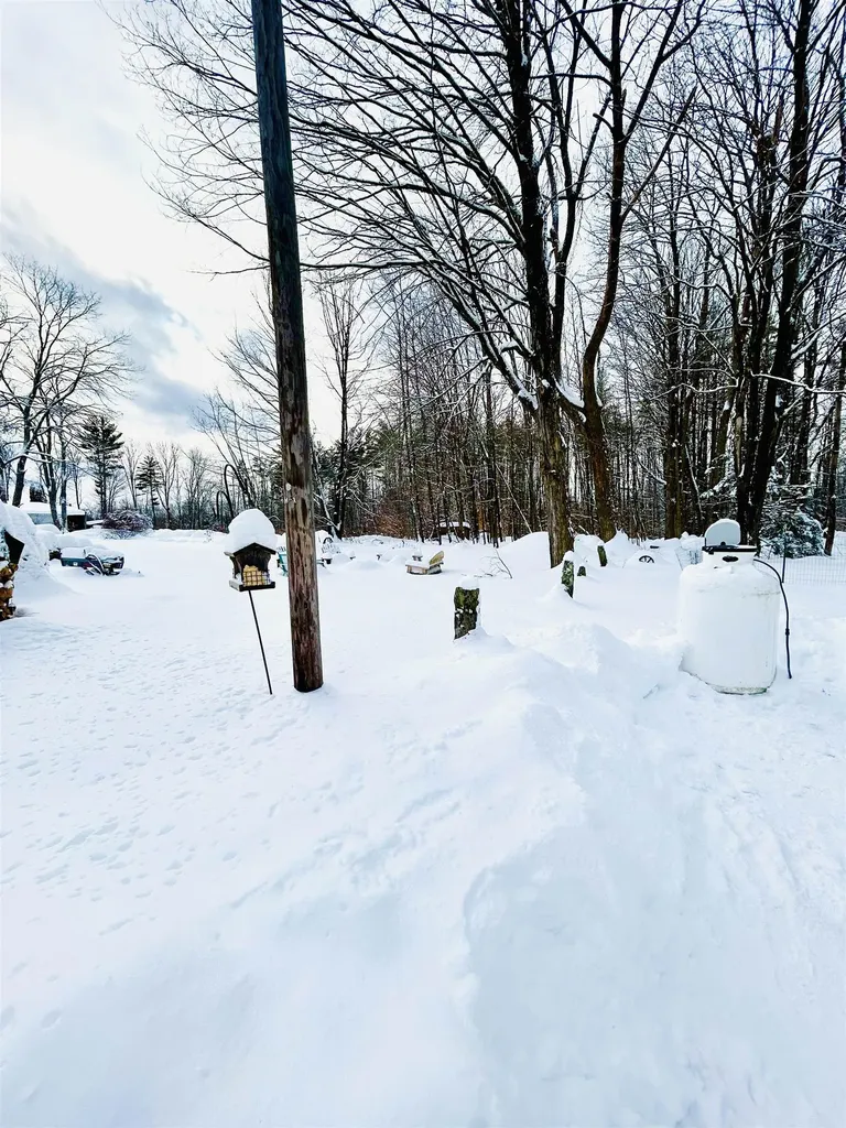 135 Athol Road Richmond NH 03470