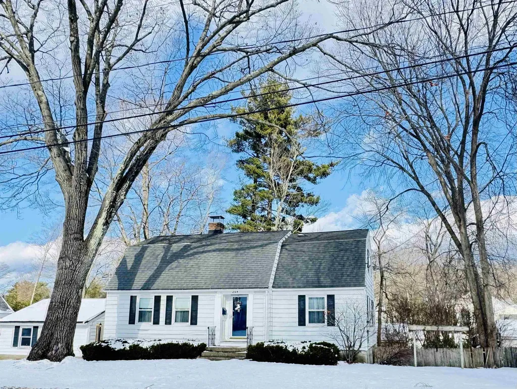 264 North Street Manchester NH 03104