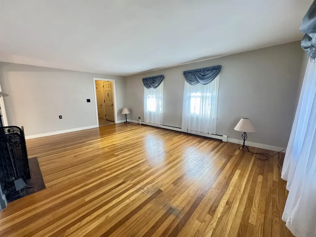 264 North Street Manchester NH 03104