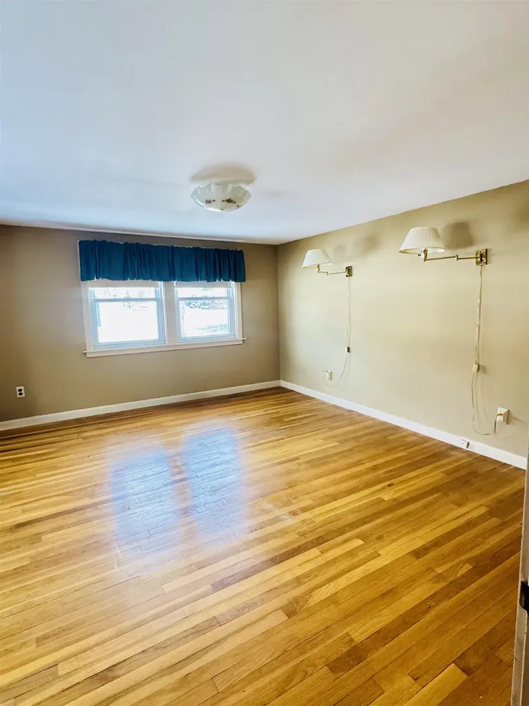 264 North Street Manchester NH 03104