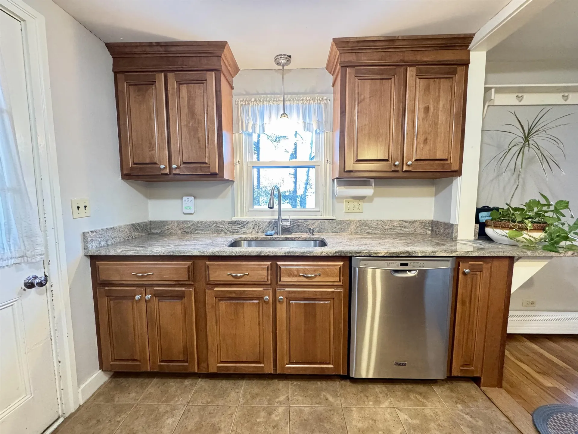 264 North Street Manchester NH 03104