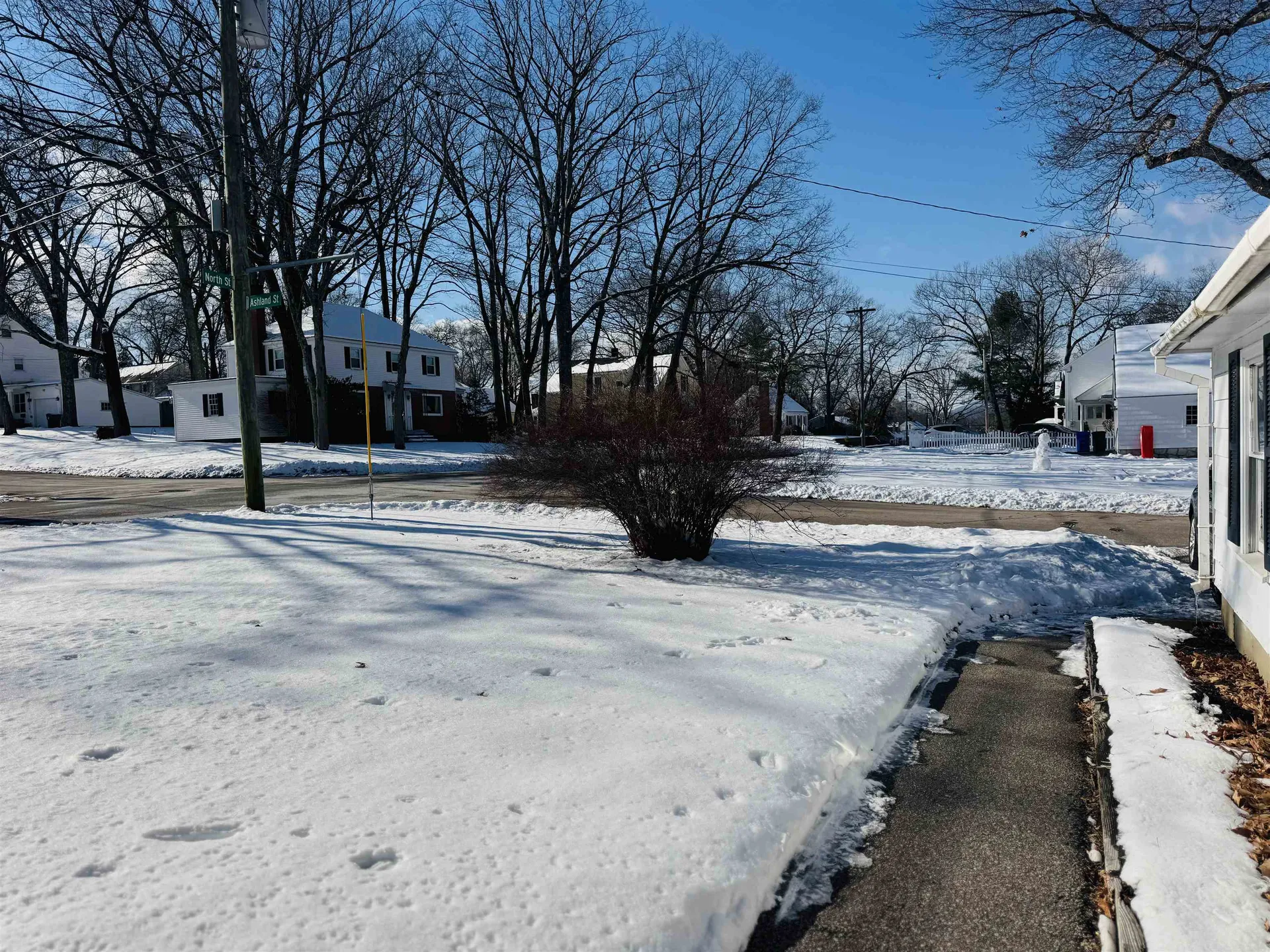 264 North Street Manchester NH 03104