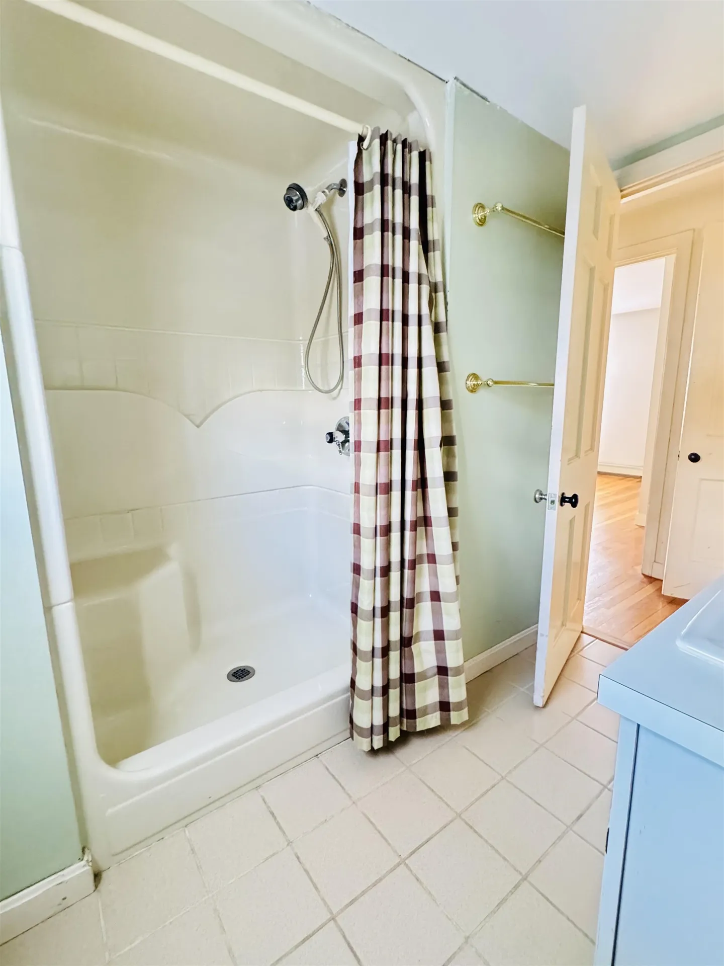 264 North Street Manchester NH 03104