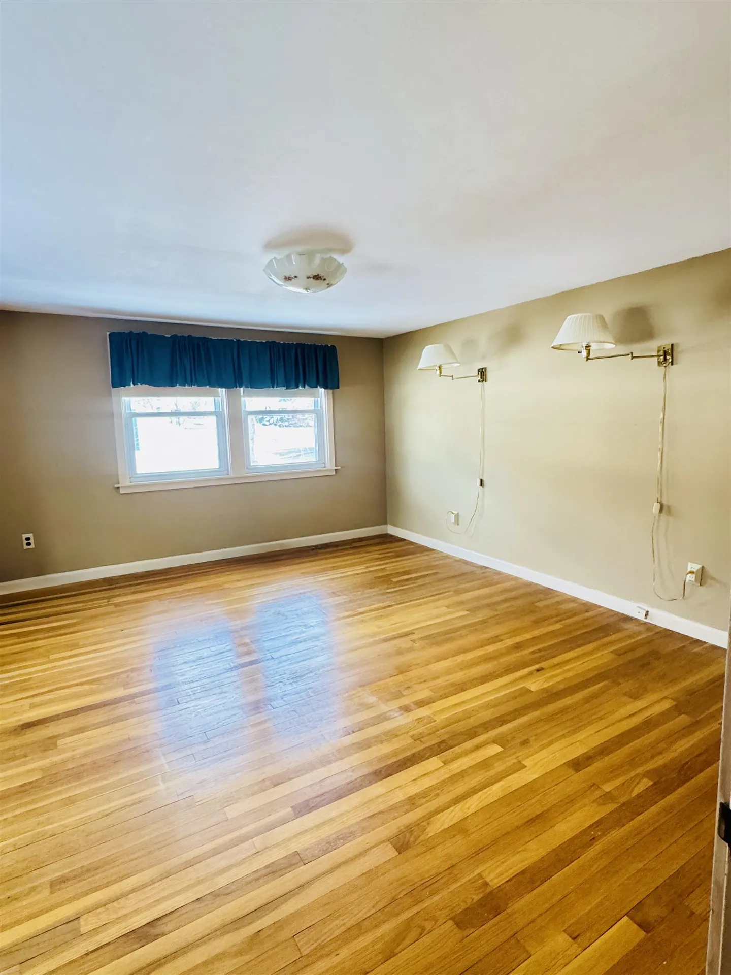 264 North Street Manchester NH 03104