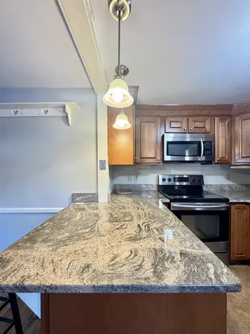 264 North Street Manchester NH 03104