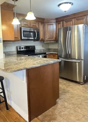 264 North Street Manchester NH 03104