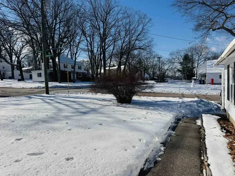 264 North Street Manchester NH 03104