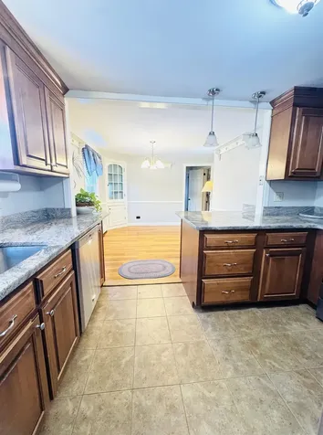 264 North Street Manchester NH 03104