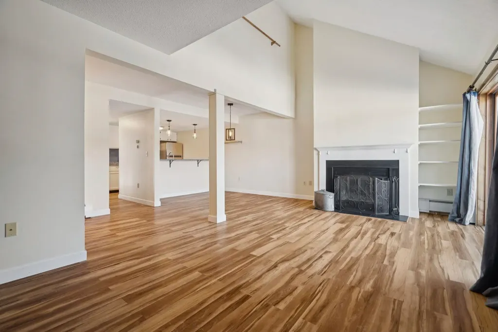 72 Mountains Edge Road West Windsor VT 05037