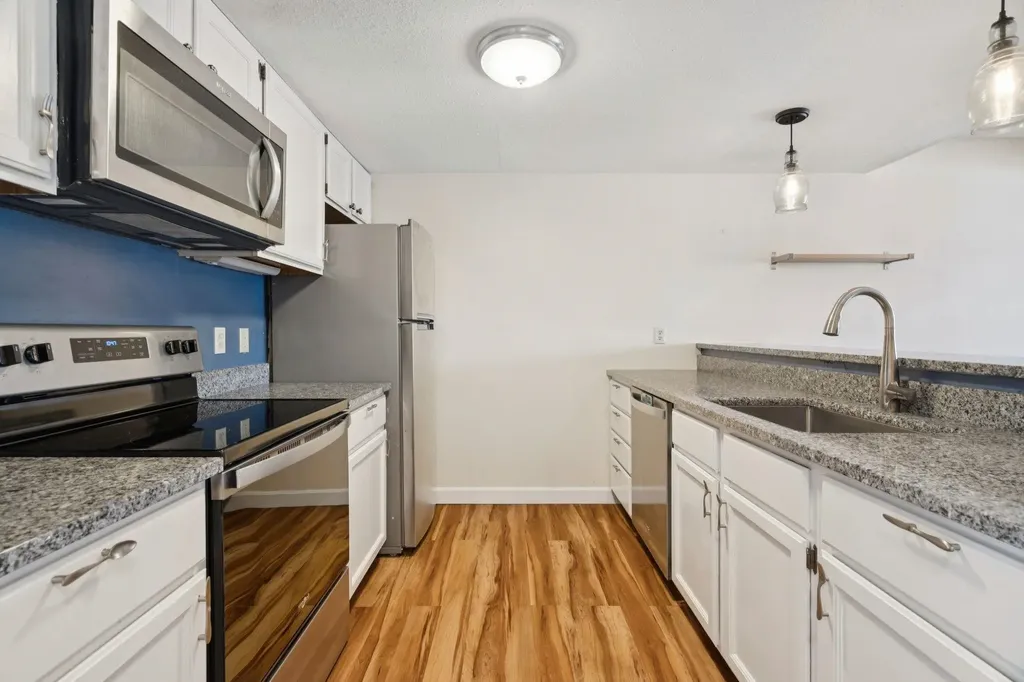 72 Mountains Edge Road West Windsor VT 05037