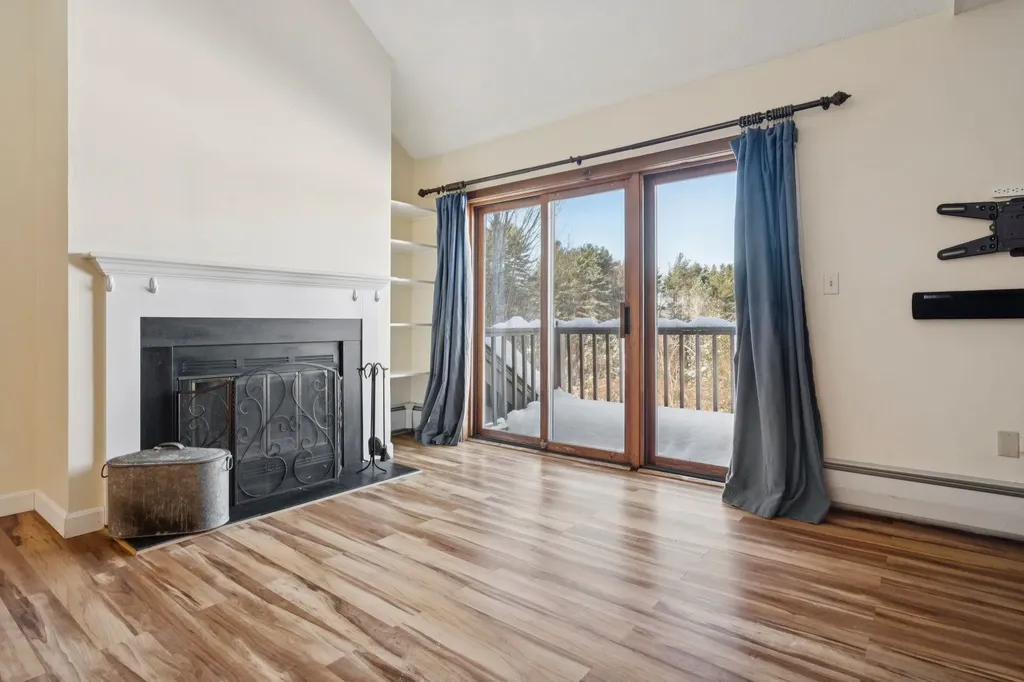 72 Mountains Edge Road West Windsor VT 05037