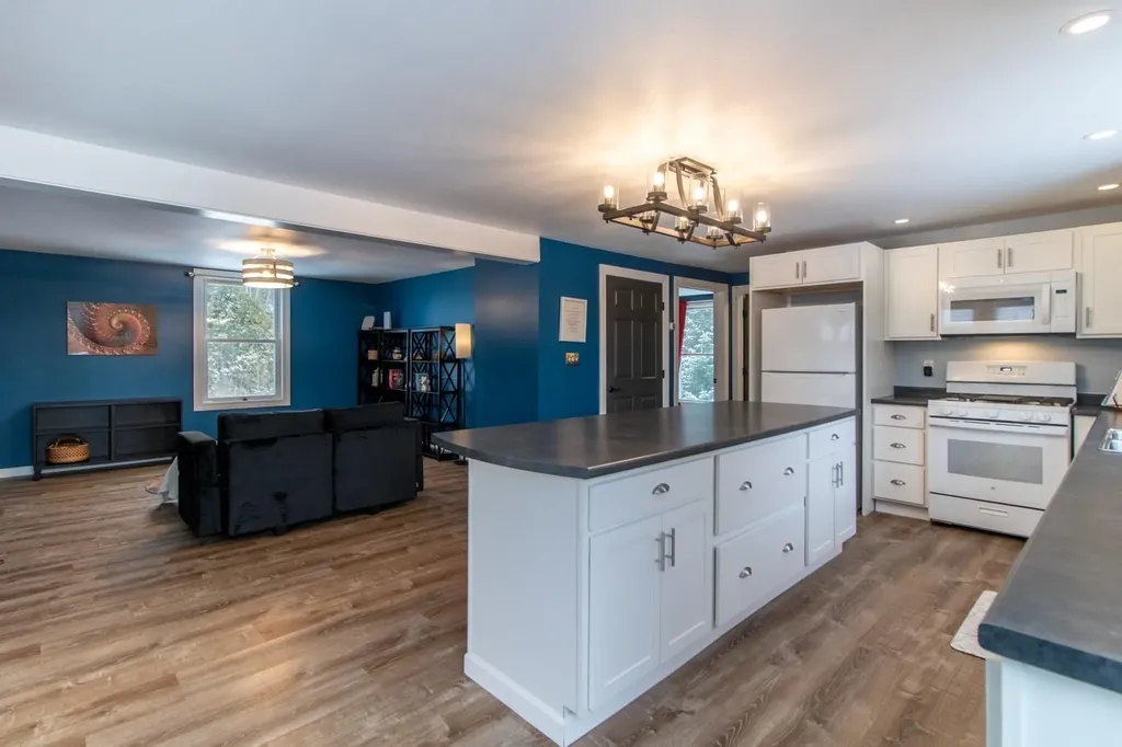 171 Mount Bess Road Charleston VT 05872