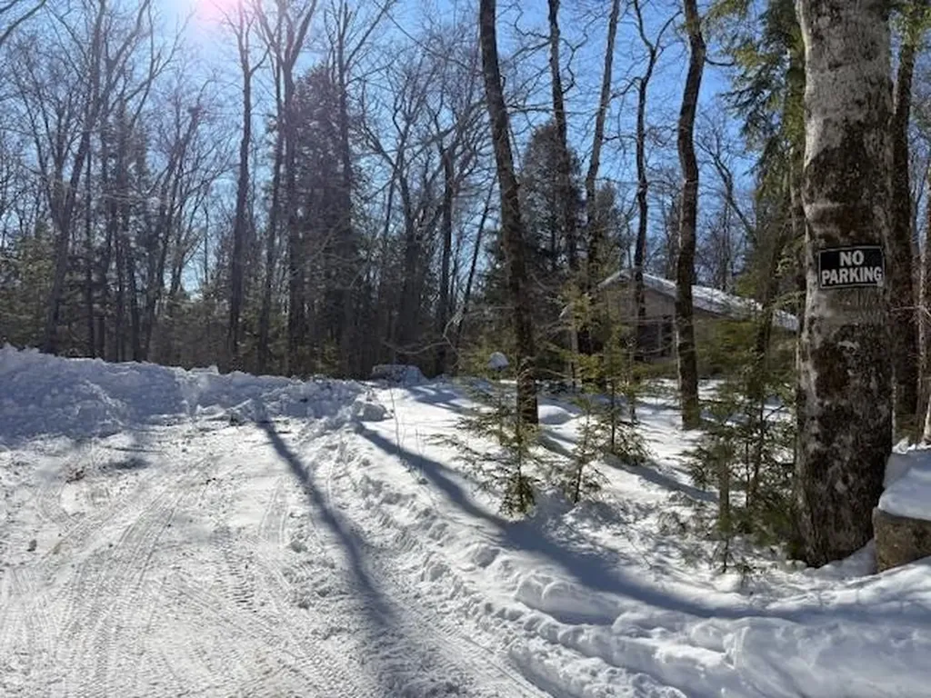 18 Collins Drive Northwood NH 03261