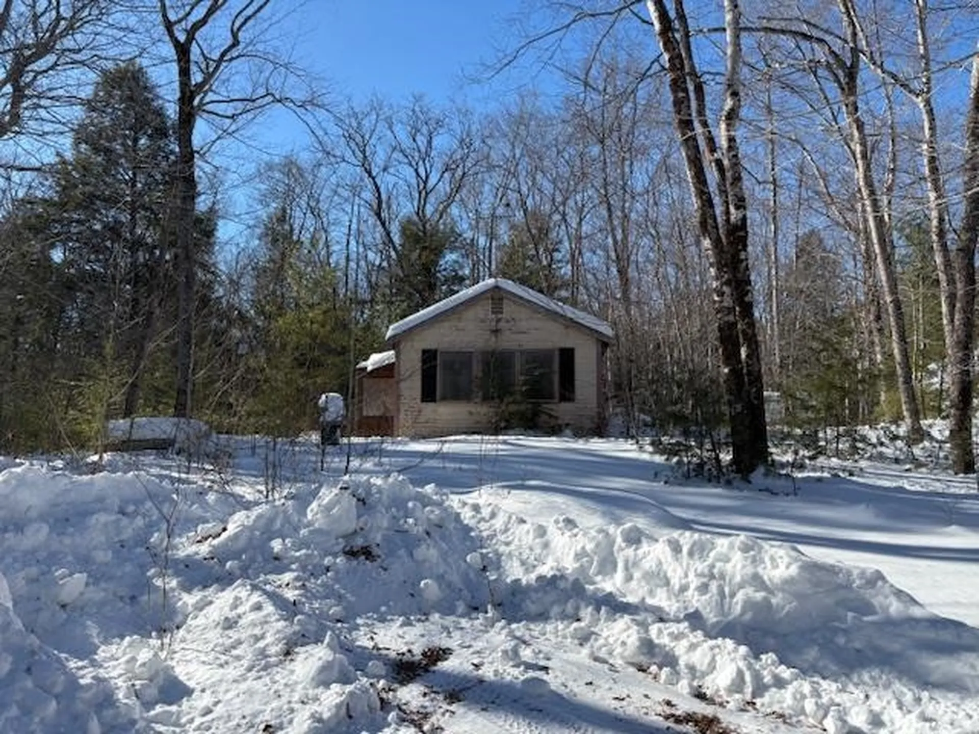 18 Collins Drive Northwood NH 03261