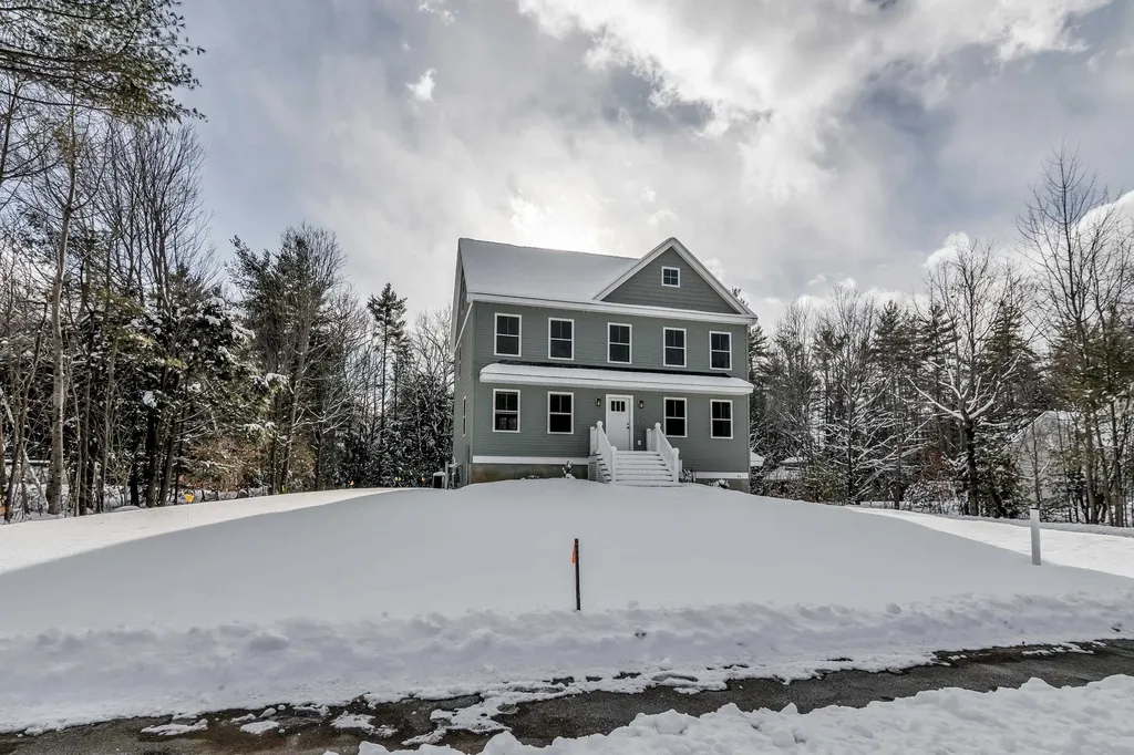 41 Anderson Lane Rochester NH 03867