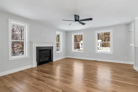 41 Anderson Lane Rochester NH 03867