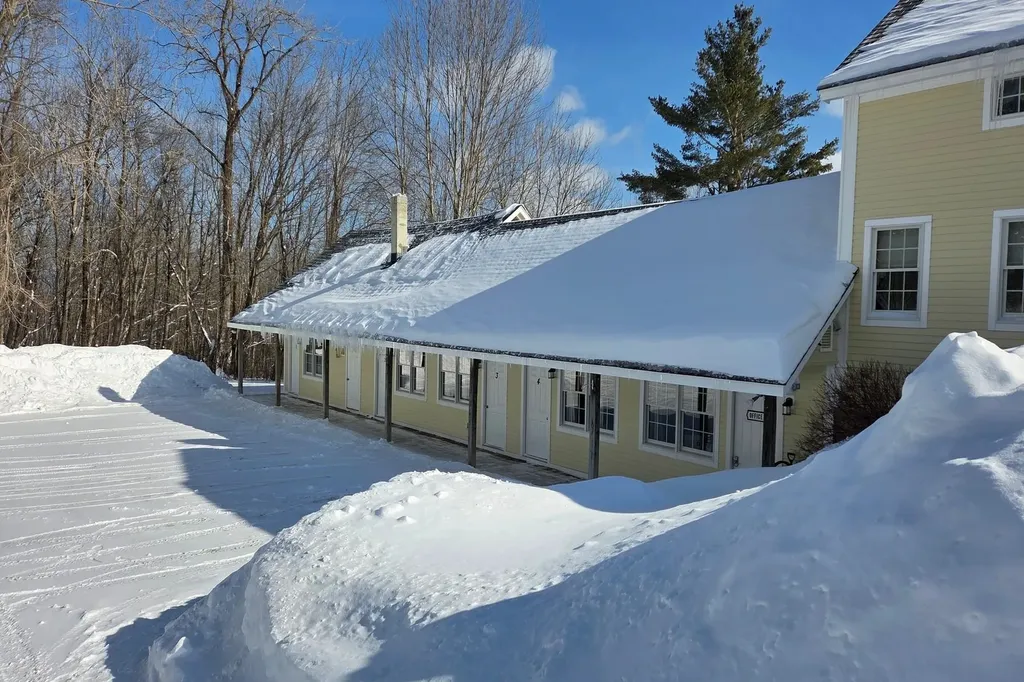 2759 Vt Route 11 Peru VT 05152