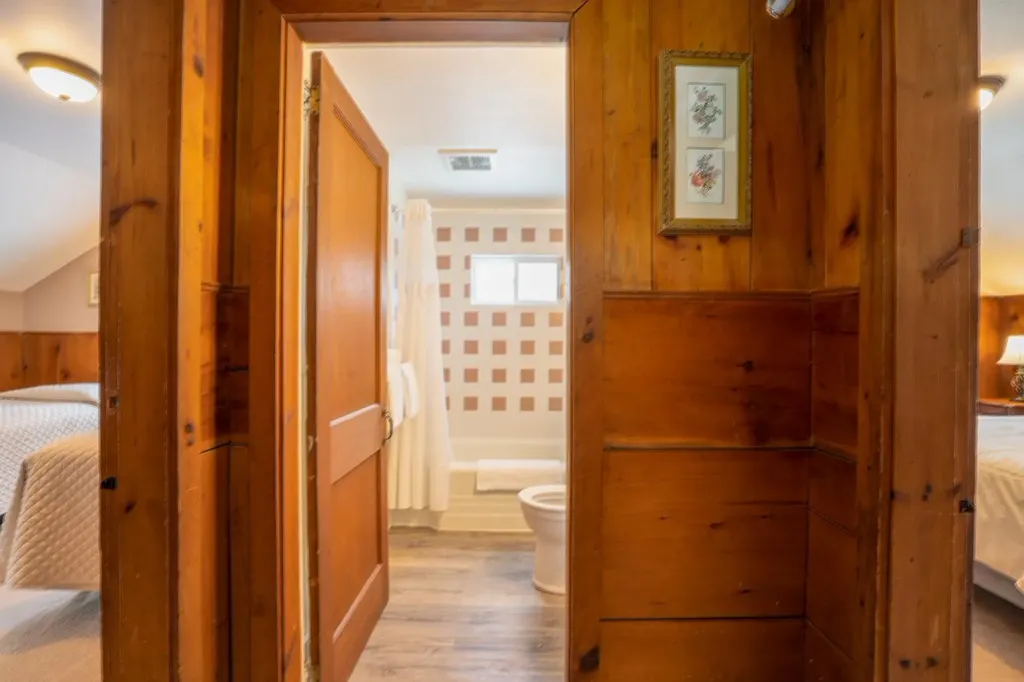 2759 Vt Route 11 Peru VT 05152