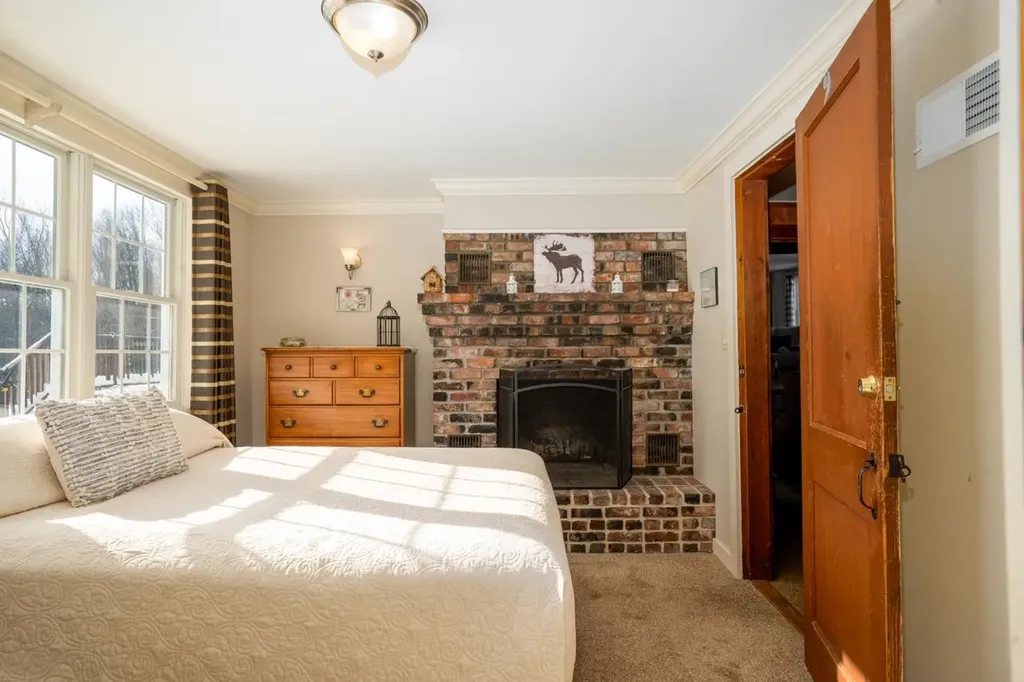 2759 Vt Route 11 Peru VT 05152